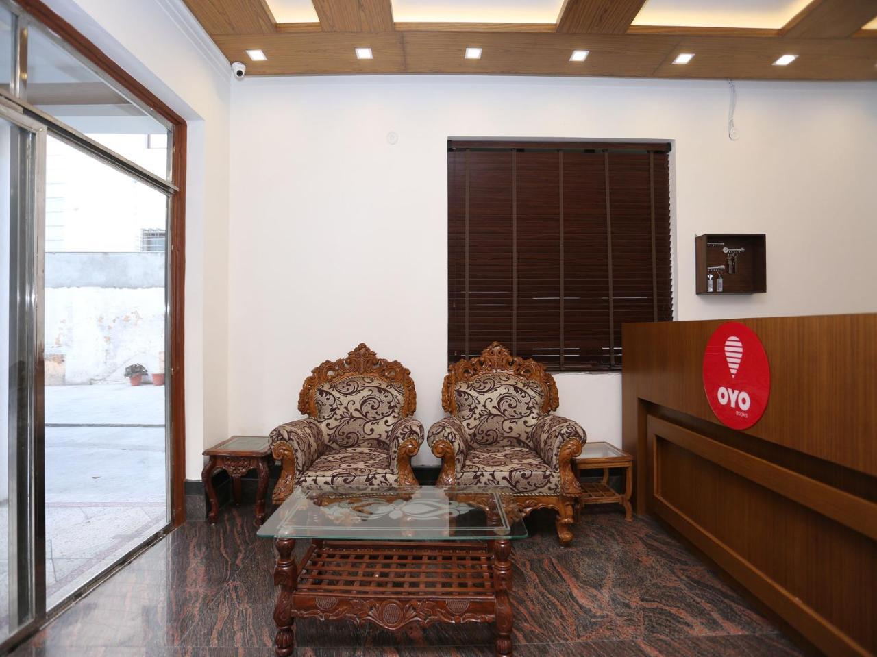 Oyo 10448 Green View Home Stay Дехрадун Екстериор снимка