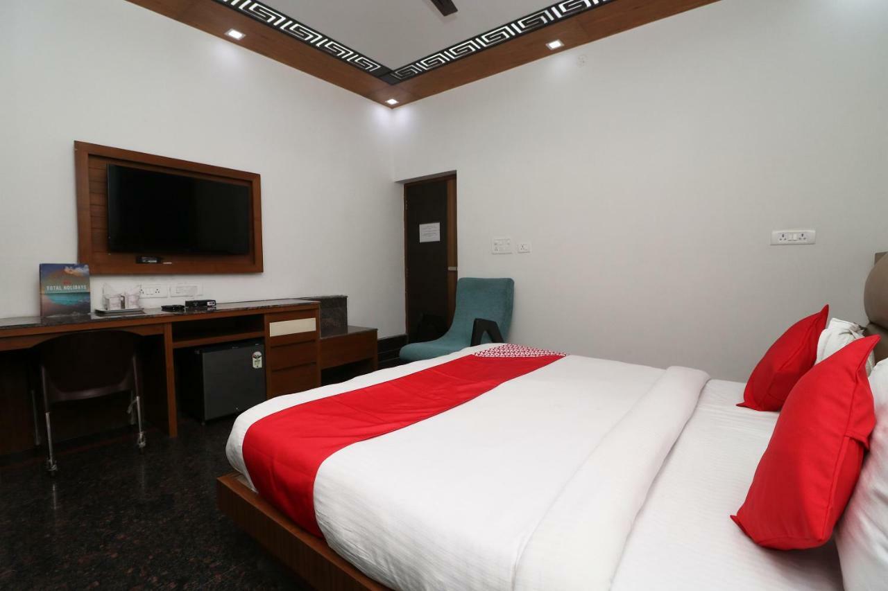 Oyo 10448 Green View Home Stay Дехрадун Екстериор снимка