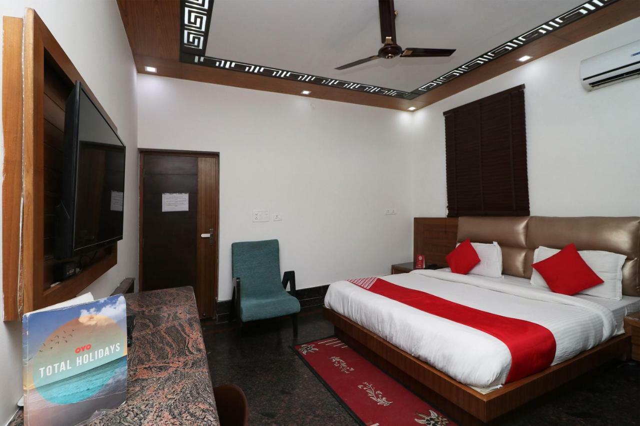 Oyo 10448 Green View Home Stay Дехрадун Екстериор снимка