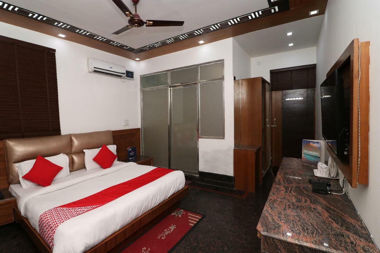 Oyo 10448 Green View Home Stay Дехрадун Екстериор снимка